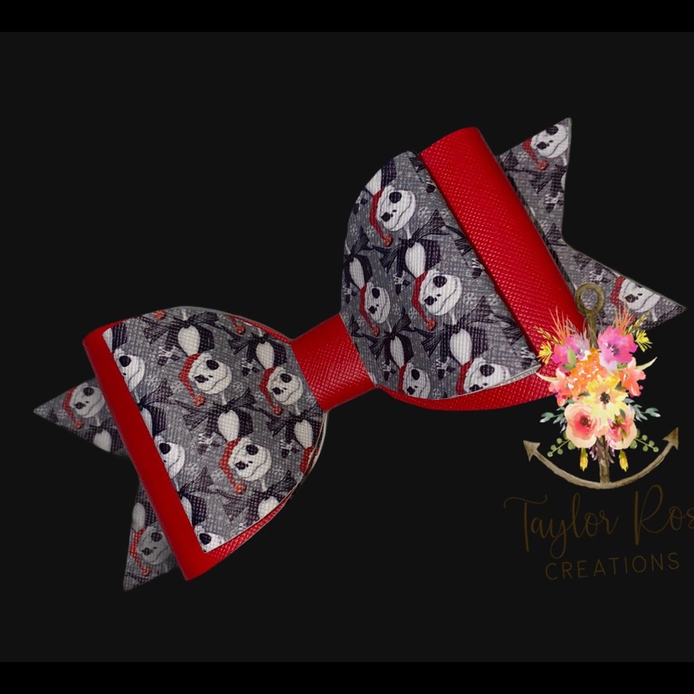 SOLD— Jack skellington bow